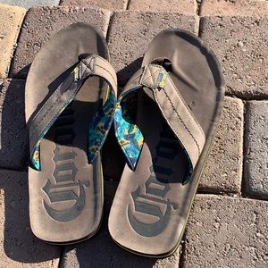 Corona flip flops never worn
